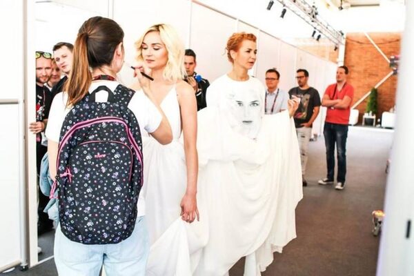 Полина Гагарина показала платье для "Евровидения 2015"