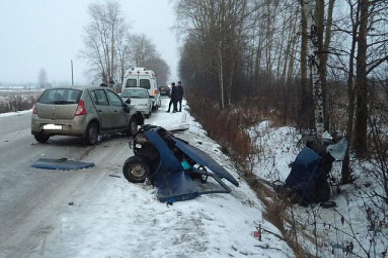 Два человека погибли, трое пострадали в ДТП под Пермью