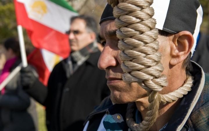 В Иране казнили 16 заключенных в ответ на убийство 14 пограничников